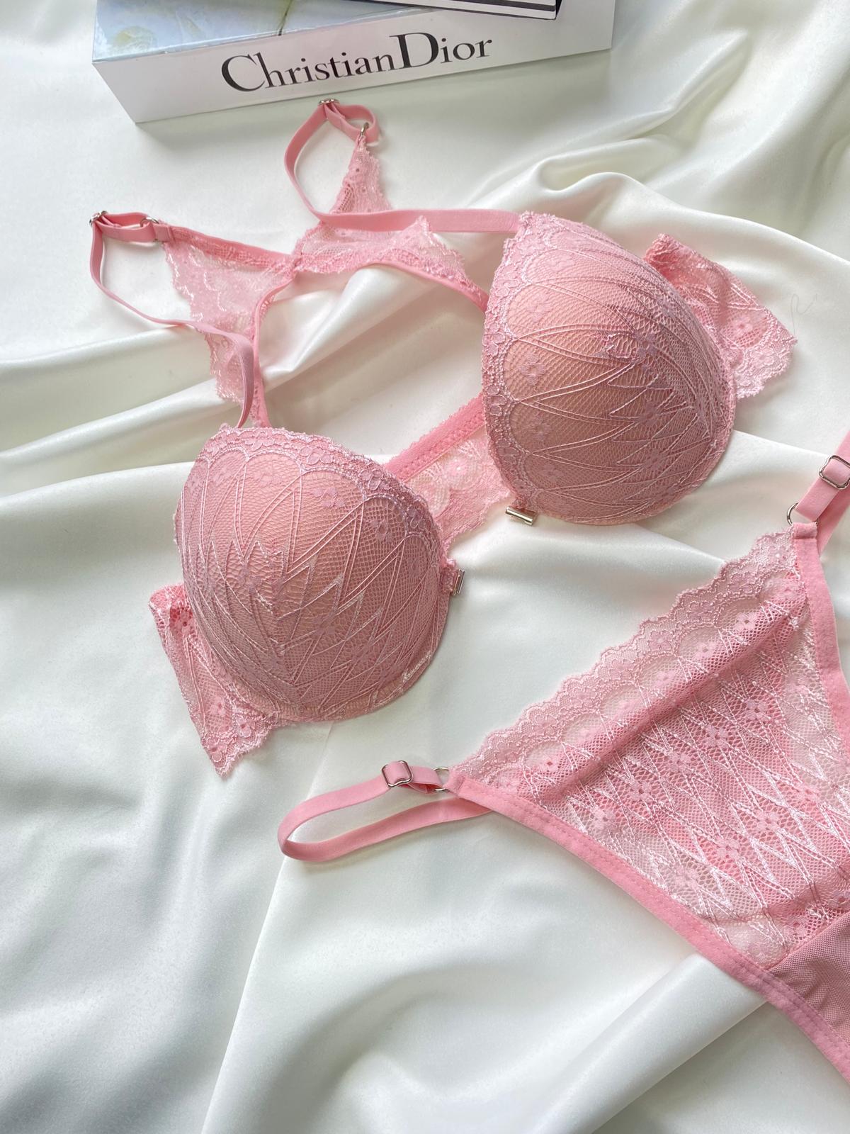 Pembe Kelebek Takım
