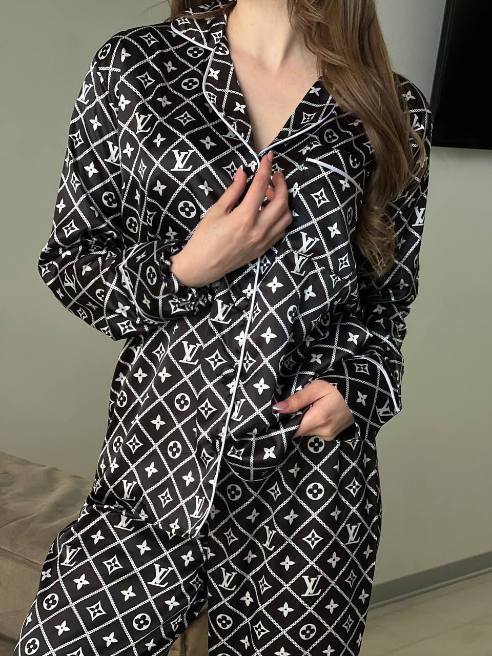 LV Pijama Takım