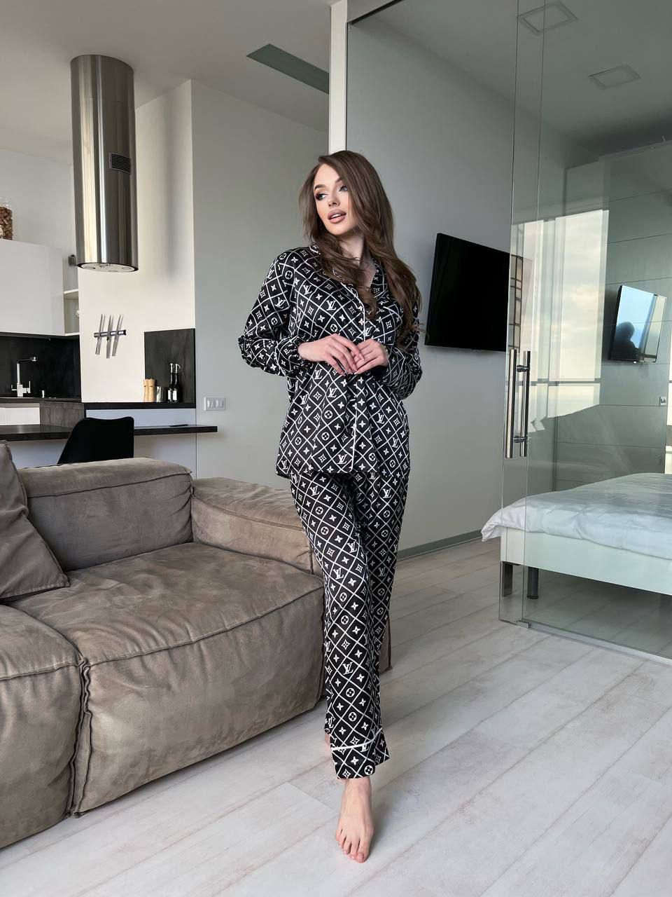 LV Pijama Takım