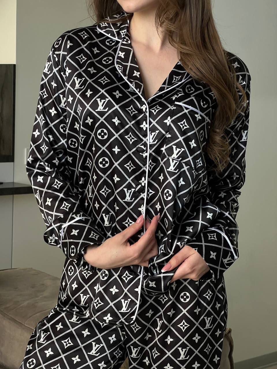LV Pijama Takım