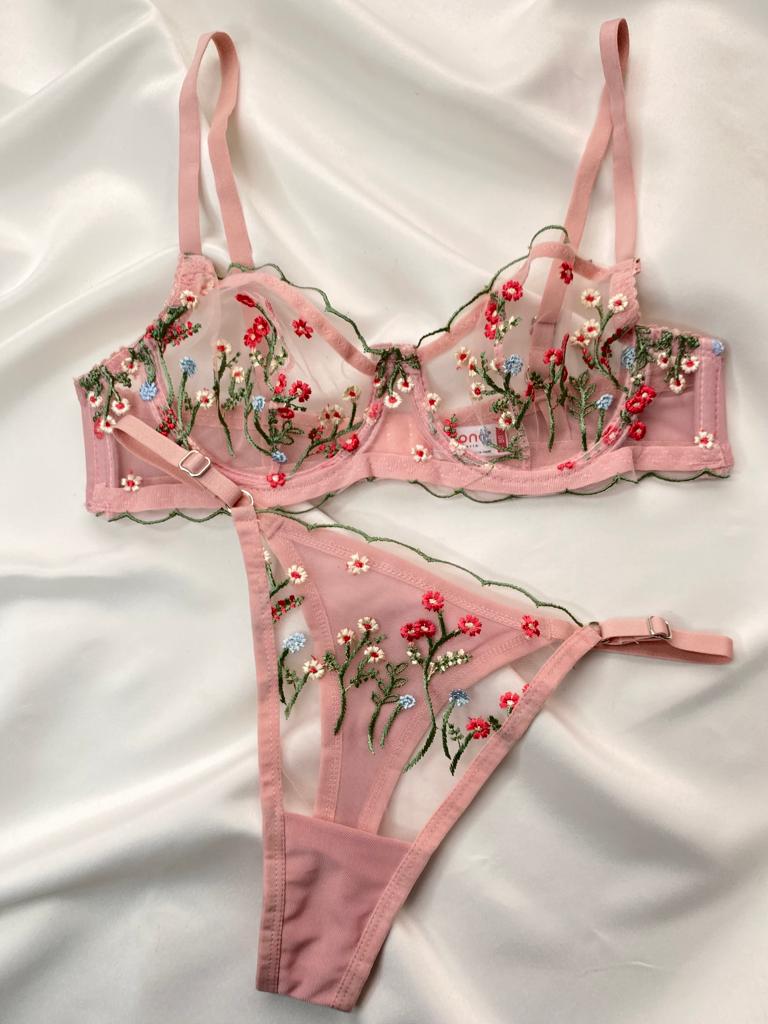 Pembe Çiçek Desenli Bralet Takım