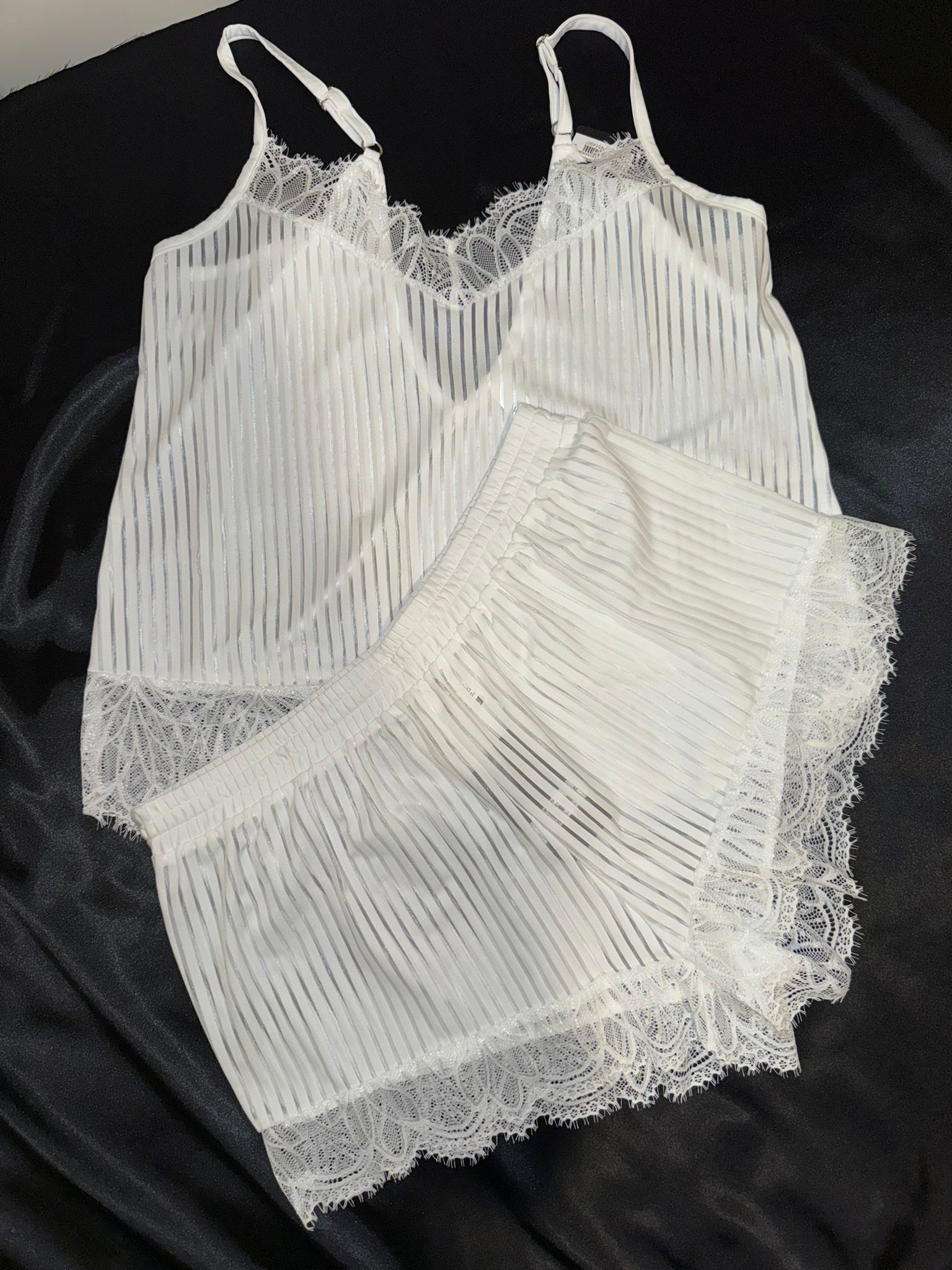 Ekru Çizgili Pijama Takım