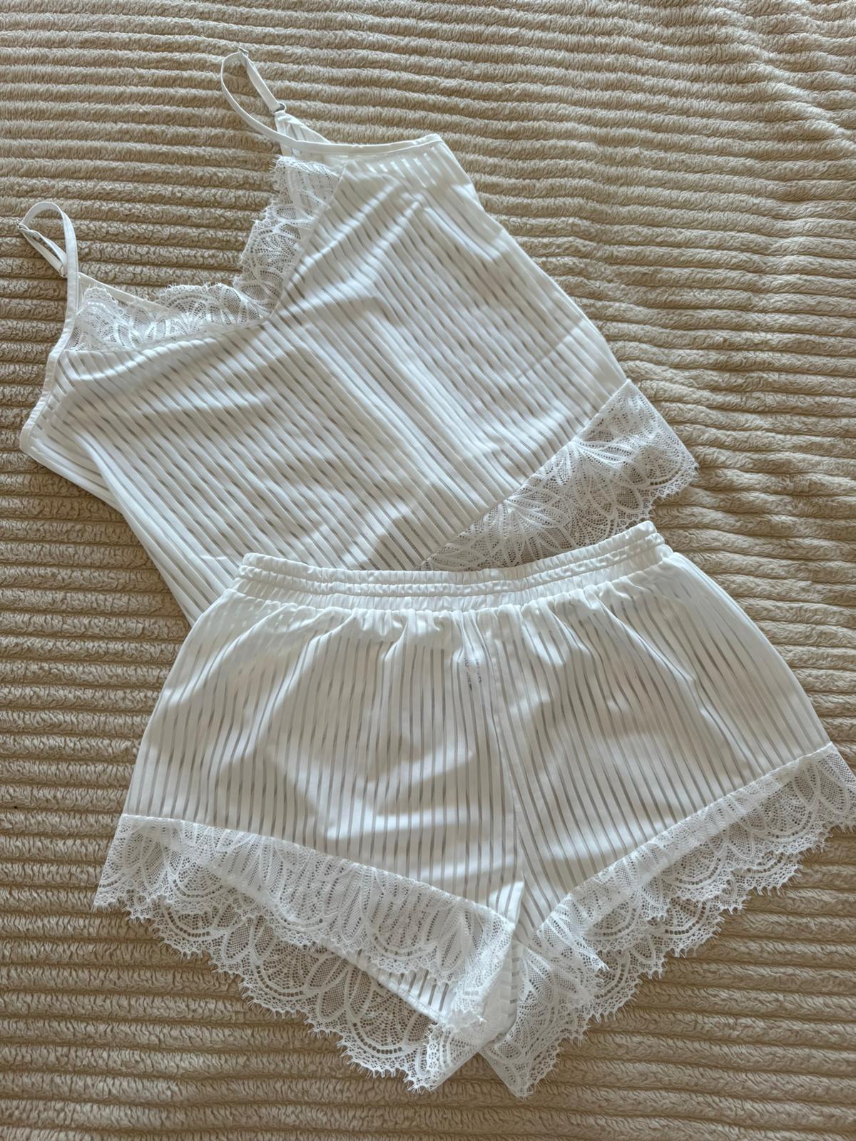 Ekru Çizgili Pijama Takım